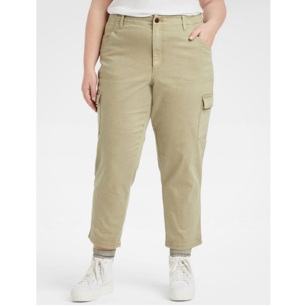 Universal Thread High Rise Boyfriend Cargo Pants Olive Green 26W Vintage Stretch